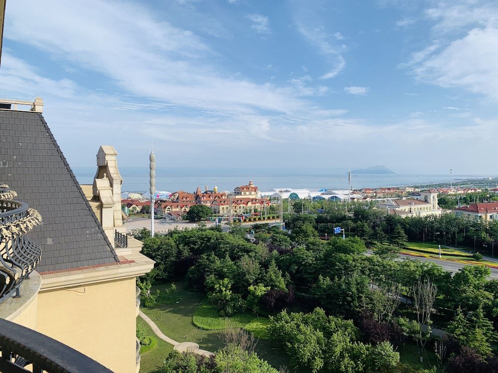 Hilton Qingdao Golden Beach KING EXECUTIVE ROOM - OCEAN VIEW LOUNGE ACCESS 3