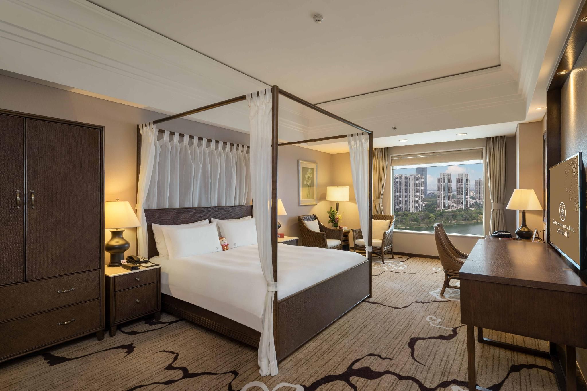 Executive River View