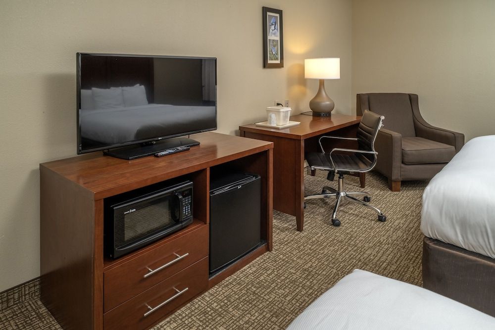Room, 1 King Bed, Accessible, Non Smoking (Accessible Tub)