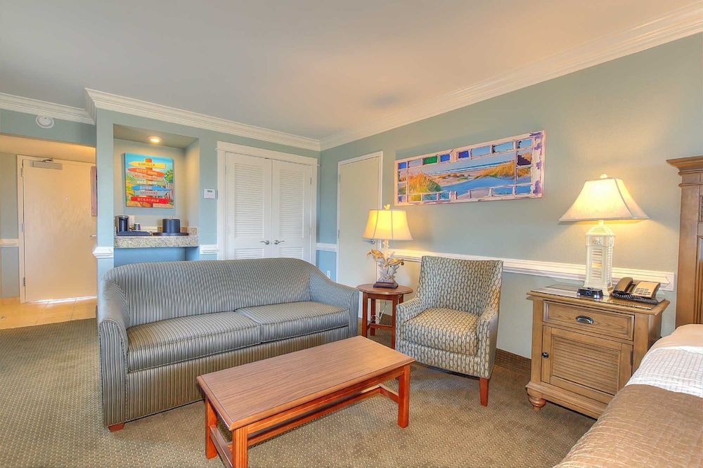 Shutters on the Banks Dune View with 1 King Bed and Private Patio or Balcony in the Tower 9