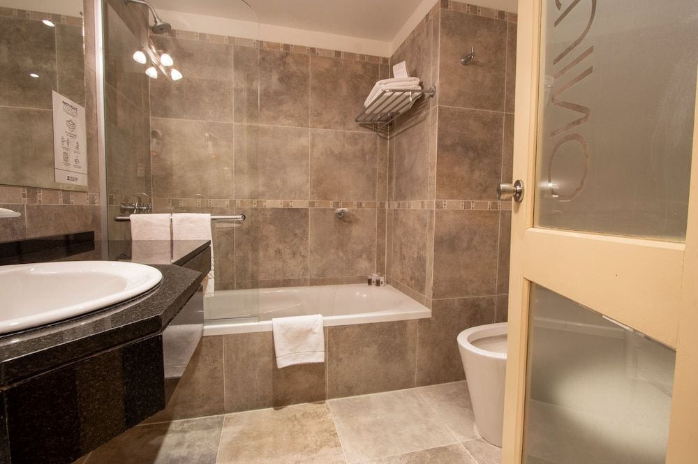 Fueguino Hotel Patagónico Standard Triple Room 4