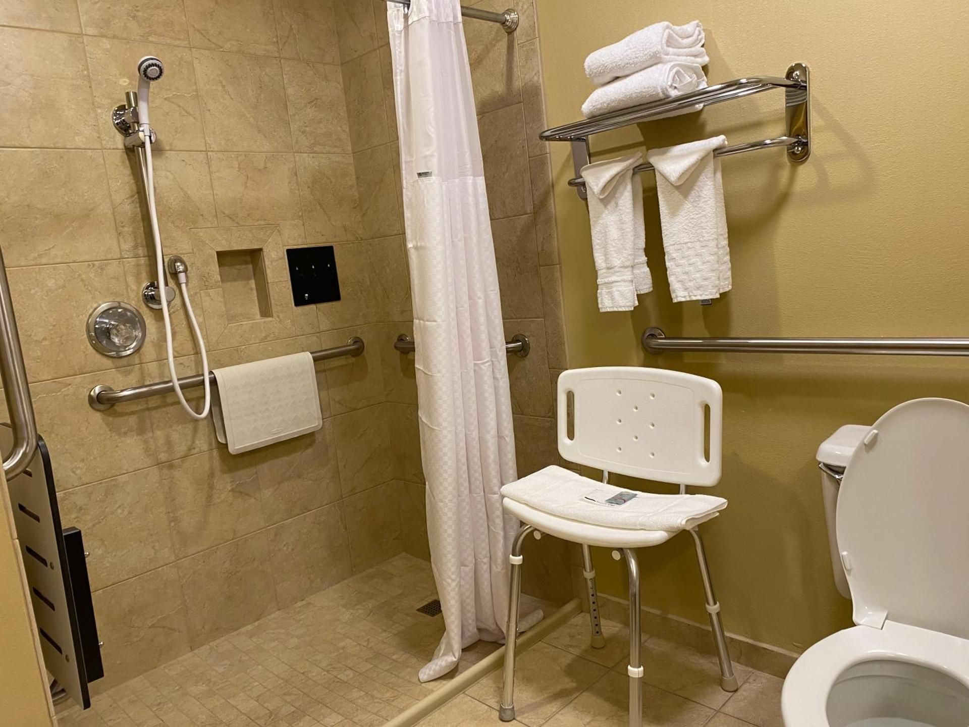 2 Queen Beds, Mobility Accessible Room, Roll-In Shower, Non-Smoking
