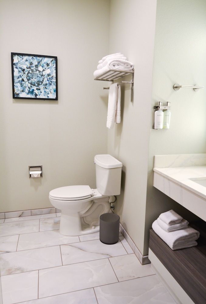 Blue Lake Casino & Hotel Standard Double Room 4