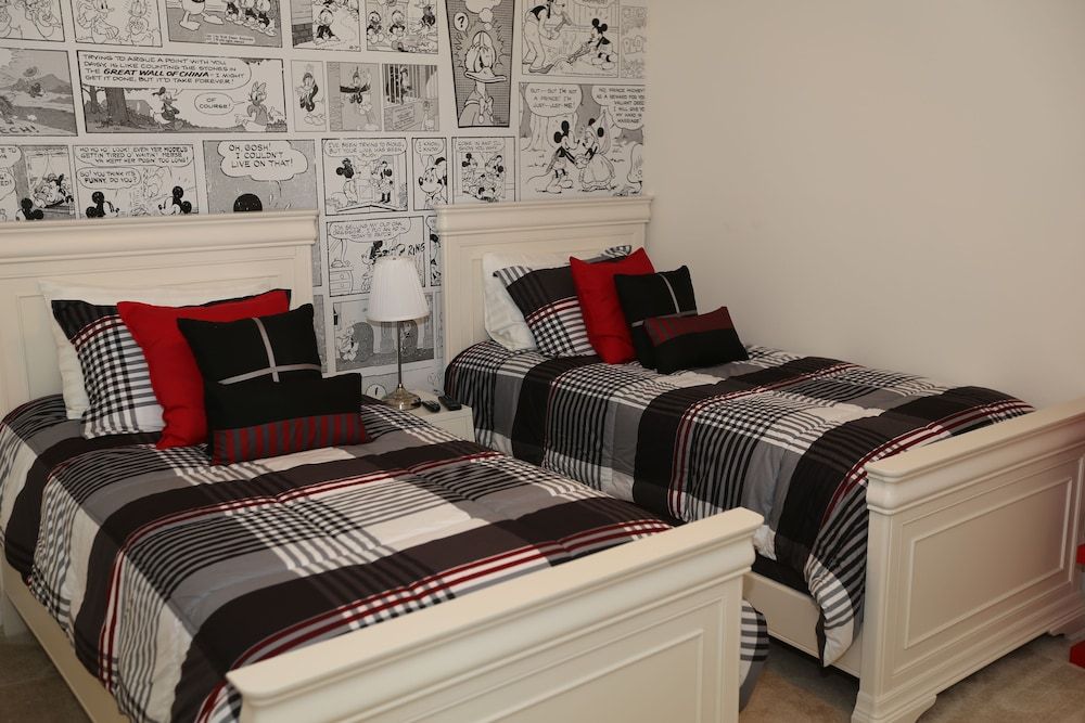 Orlando Select Vacation Homes VERANDA PALMS RESORT - 6 Bedroom home with private pool and game room 3