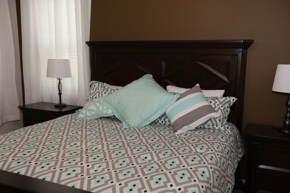 Orlando Select Vacation Homes VERANDA PALMS RESORT - 6 Bedroom home with private pool and game room 2