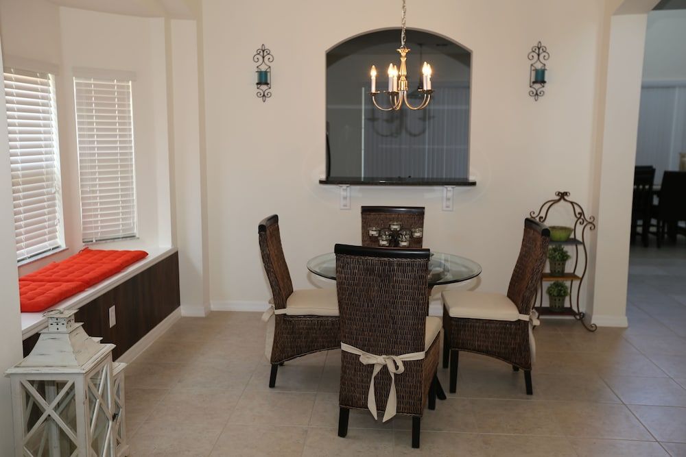 Orlando Select Vacation Homes VERANDA PALMS RESORT - 6 Bedroom home with private pool and game room 8