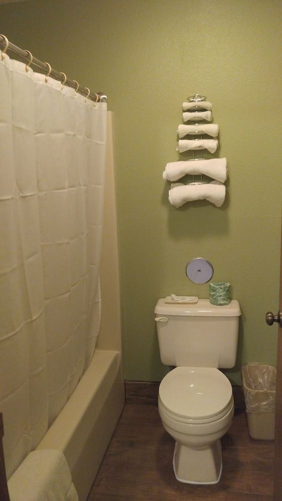 Harbor Lights Lodge Deluxe Room, 1 Queen Bed 10