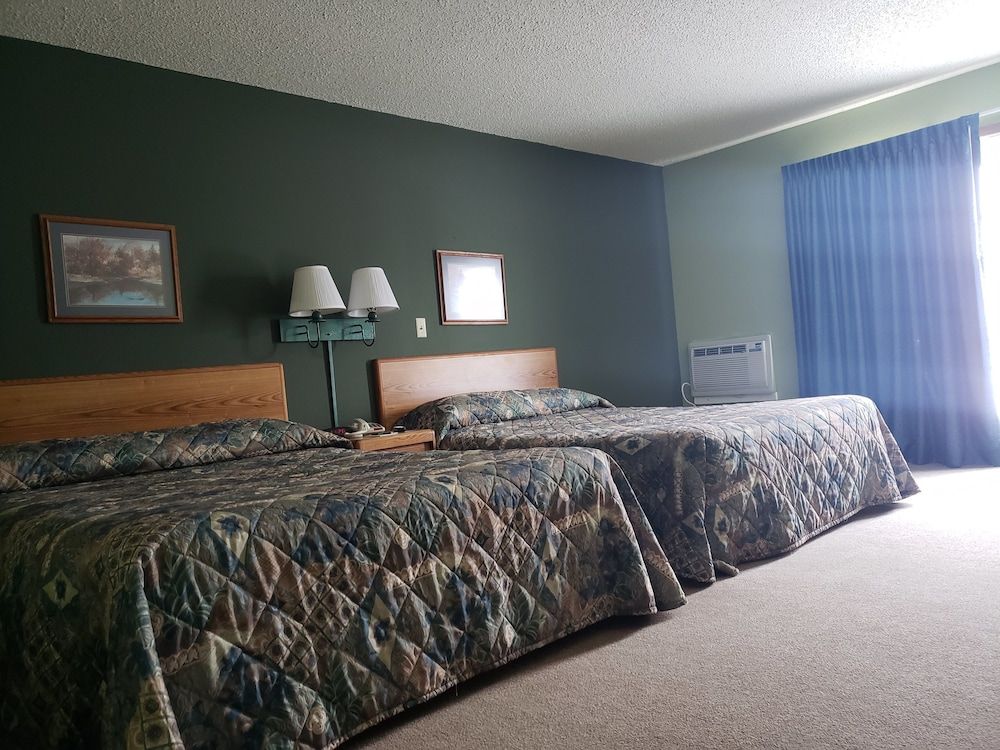 Harbor Lights Lodge Double Queen with City View and Handicap 11