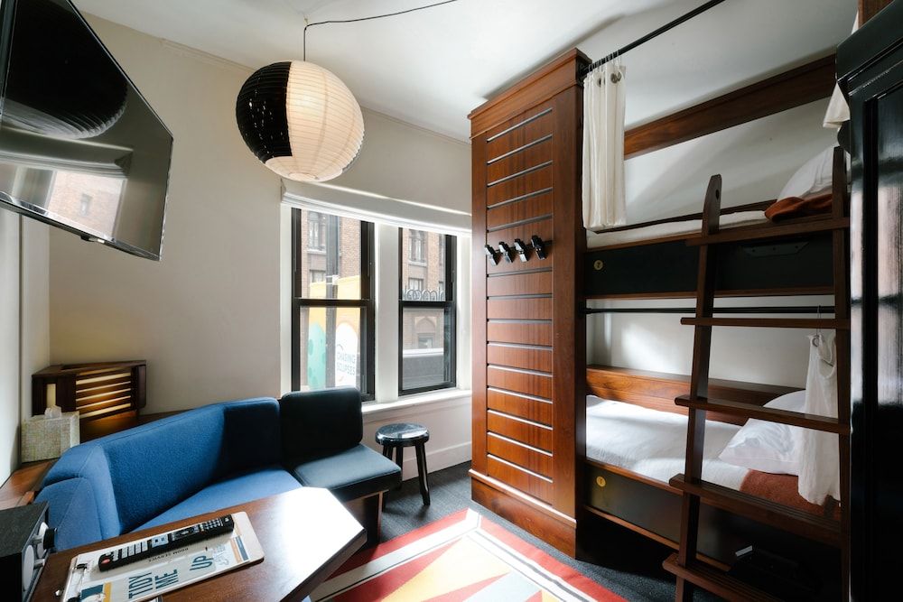 undefined Freehand Chicago 6