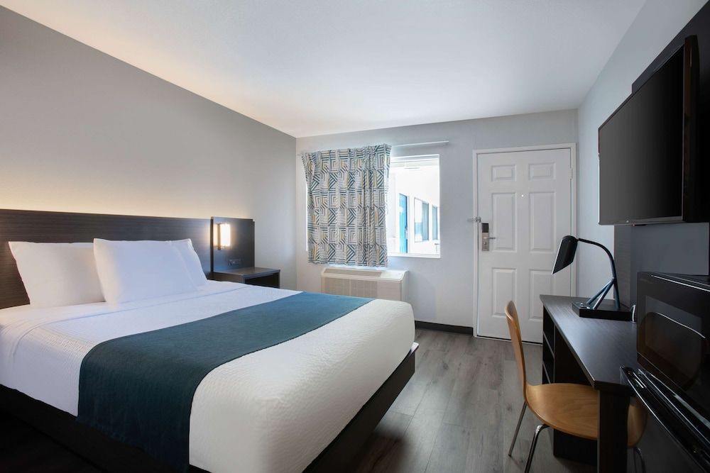 Motel 6 Woodland, CA – Sacramento Airport