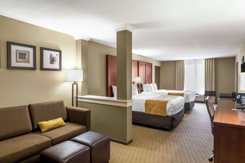 Suite, Multiple Beds, Accessible, Non Smoking