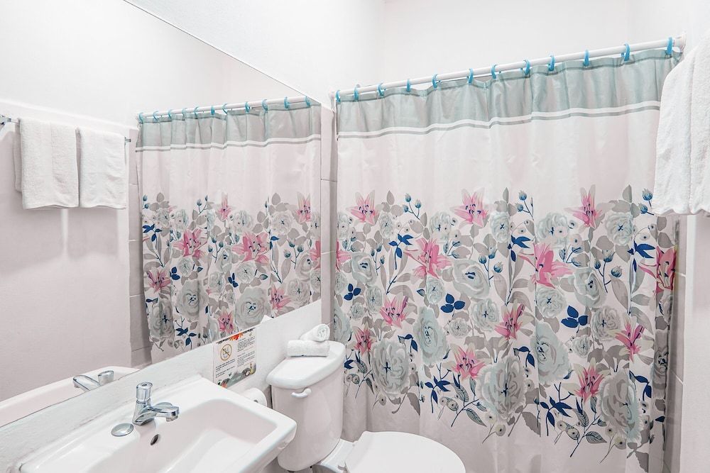 Jaco Lodge Quiet Hotel Double room, Multiple beds, garden area - Pets allowed 6