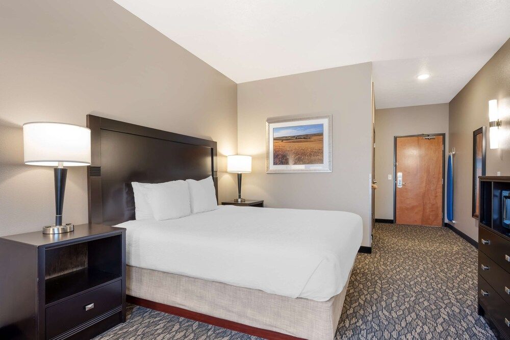 Suite, 1 King Bed, Non Smoking