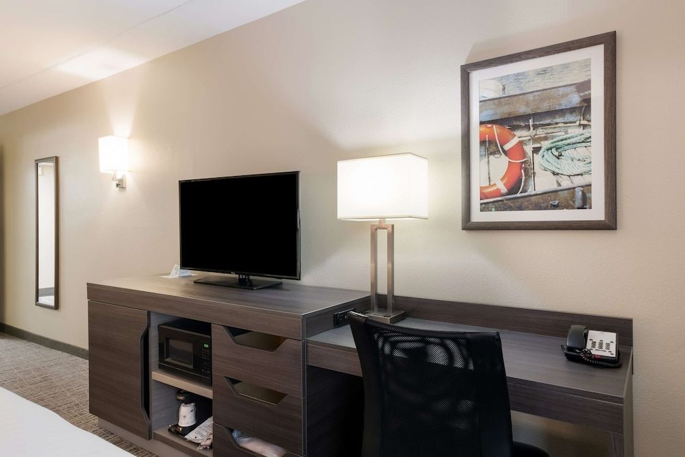 Standard Room, 2 Queen Beds, Refrigerator & Microwave, Annex Building