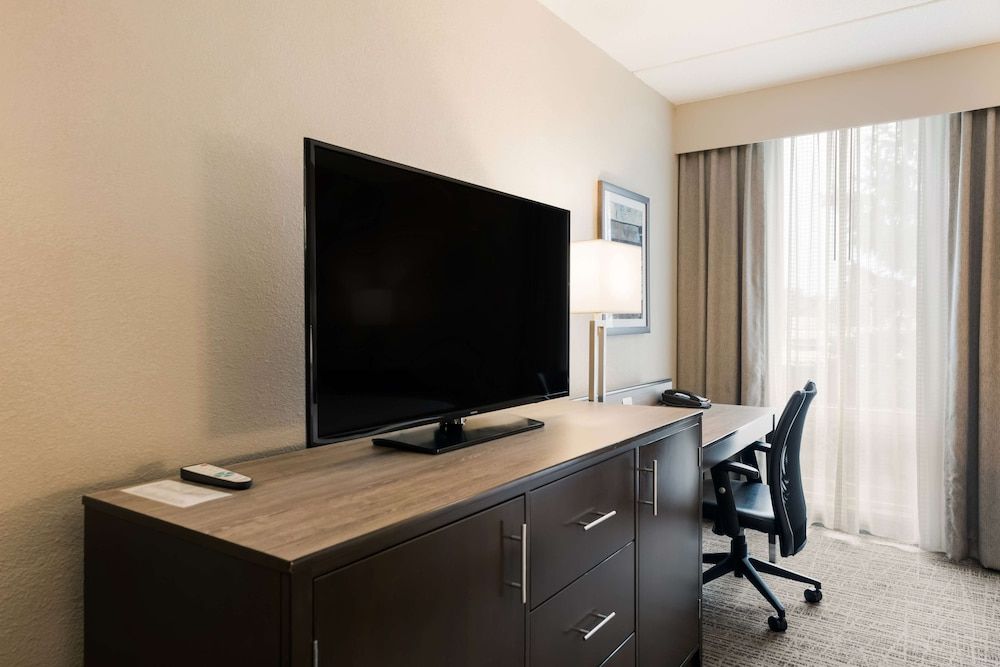 Standard Room, 2 Double Beds, Non Smoking, Refrigerator & Microwave (Walk-in Shower)