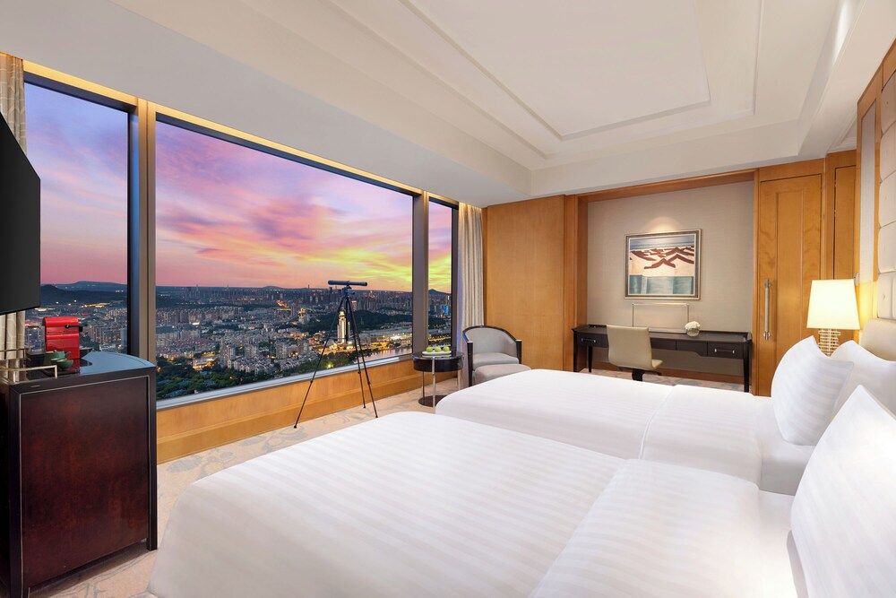 Deluxe Twin Room (Skyline)