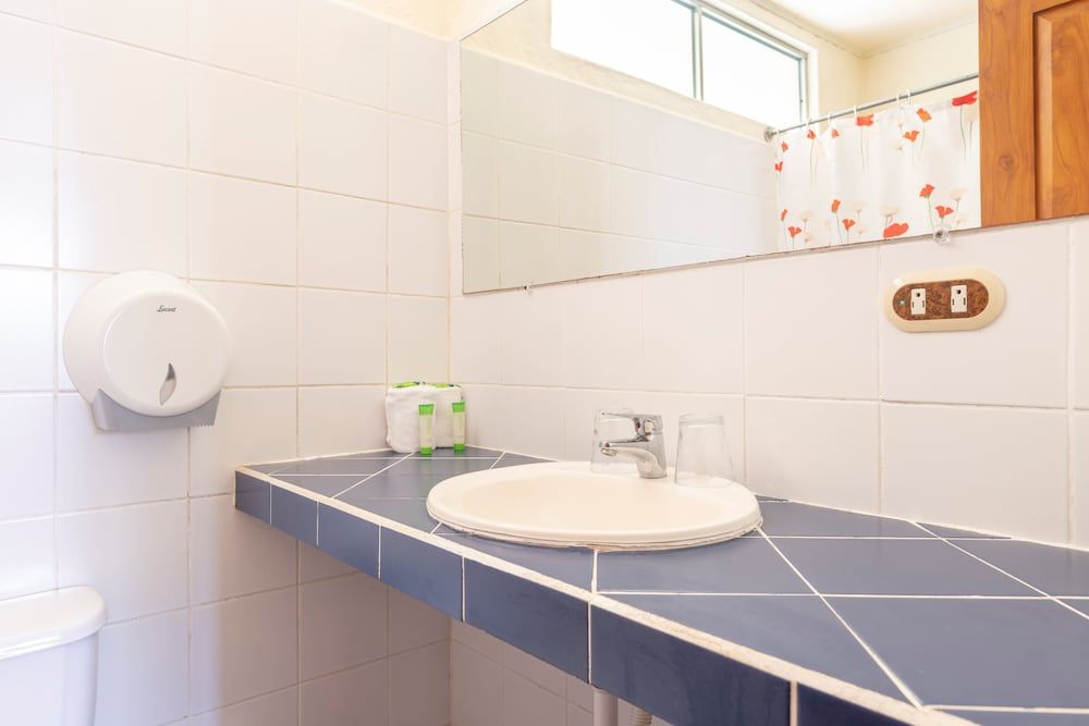 Tabulia Tree Hotel and Villas Deluxe Premium with Partial Ocean View 11