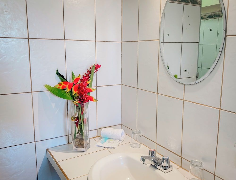 Tabulia Tree Hotel and Villas Standard Garden View 6