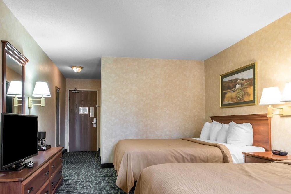Standard Room, 2 Queen Beds, Non Smoking