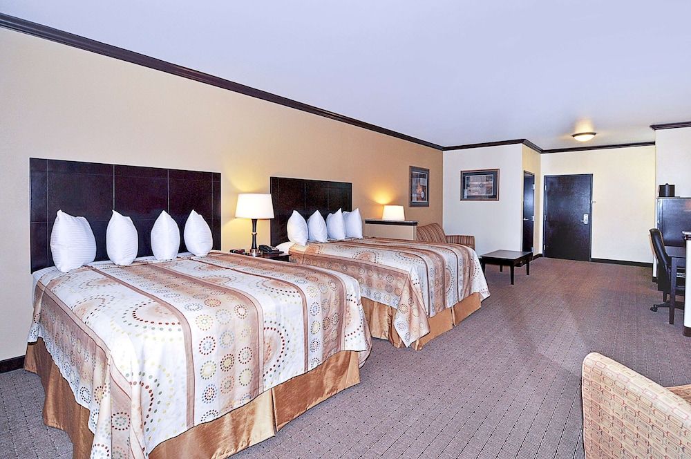 Suite, Multiple Beds, Non Smoking, Refrigerator & Microwave (with Sofabed)