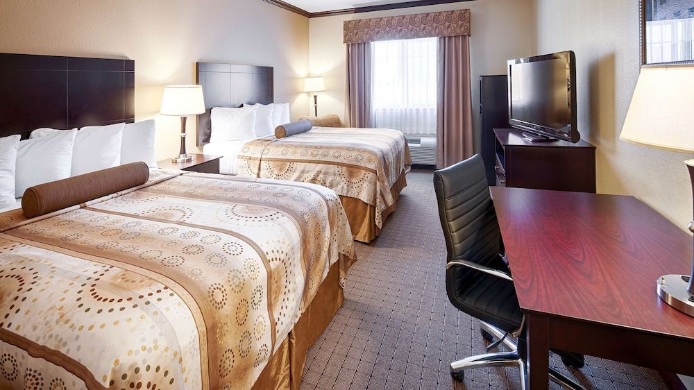 Standard Room, 2 Queen Beds, Non Smoking, Refrigerator & Microwave (Larger Room)
