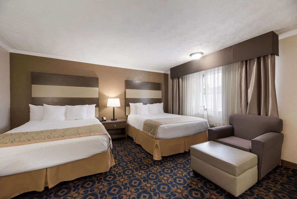 Standard Room, 2 Queen Beds, Non Smoking