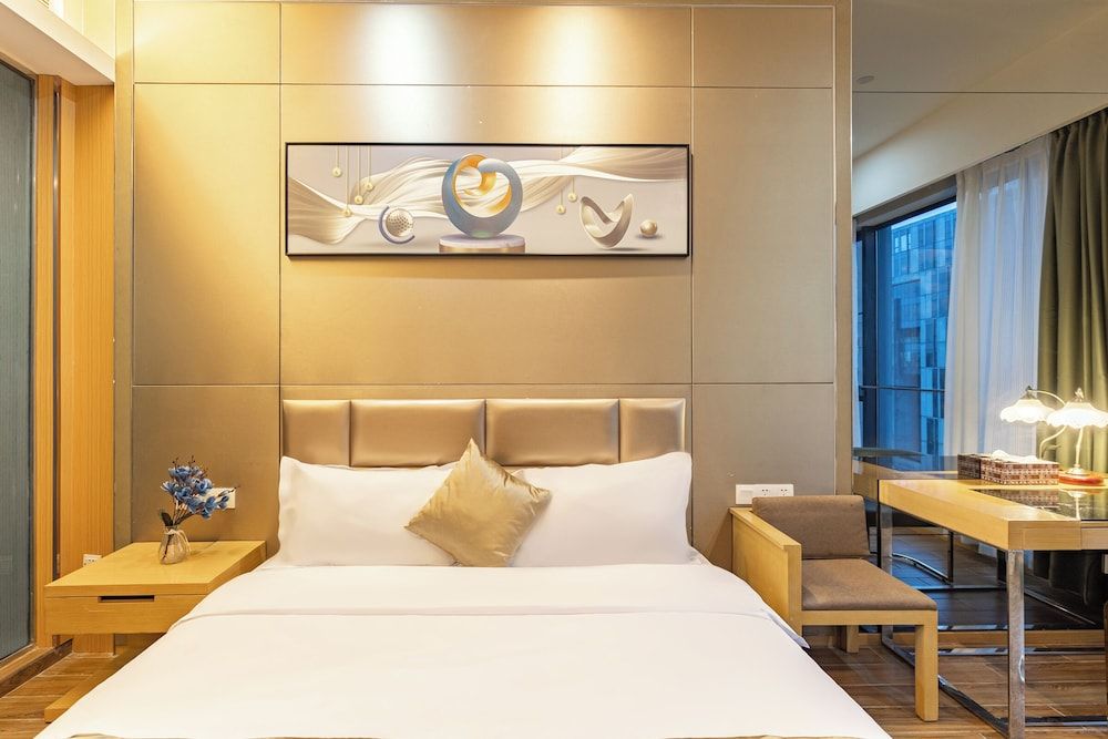 Deluxe Room, 1 King Bed