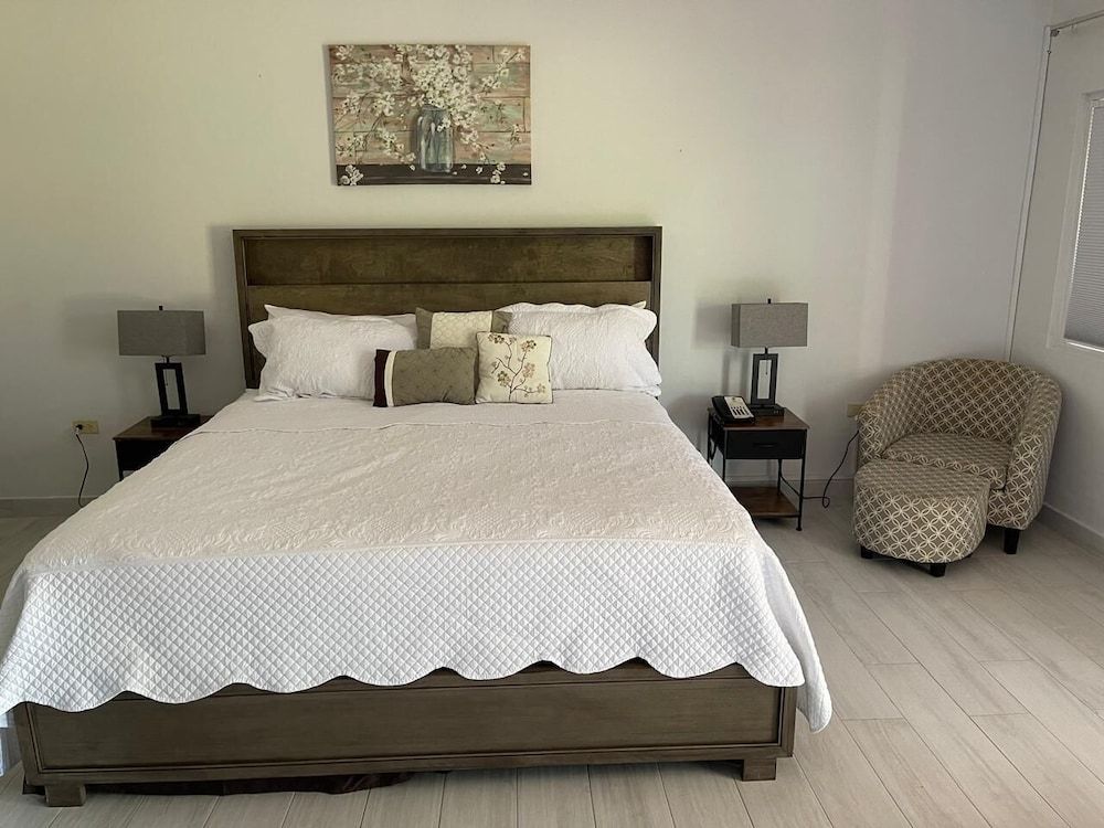 One Bedroom with Full Kitchen