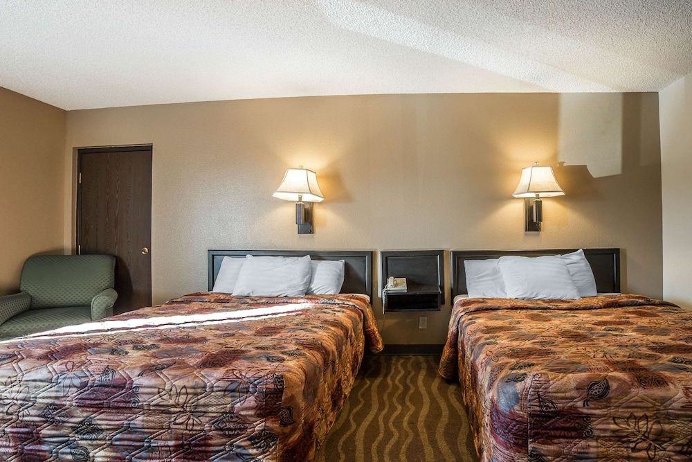 Standard Room, 2 Queen Beds, Non Smoking