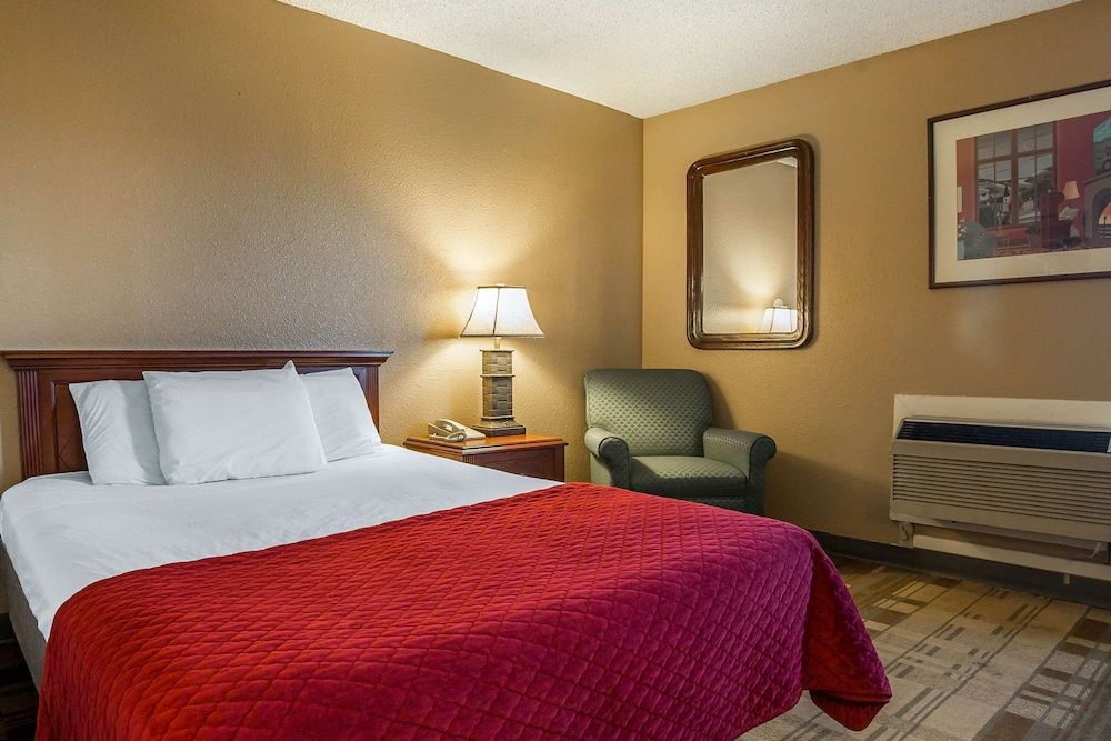 Standard Room, 1 Queen Bed, Non Smoking