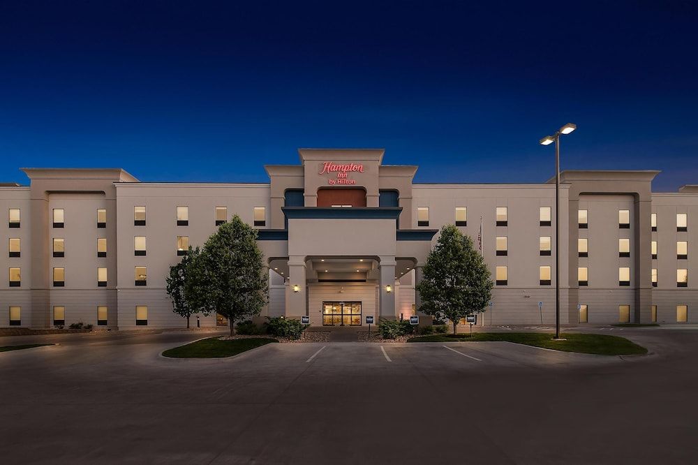 undefined Hampton Inn Omaha/West Dodge Road (Old Mill) 9