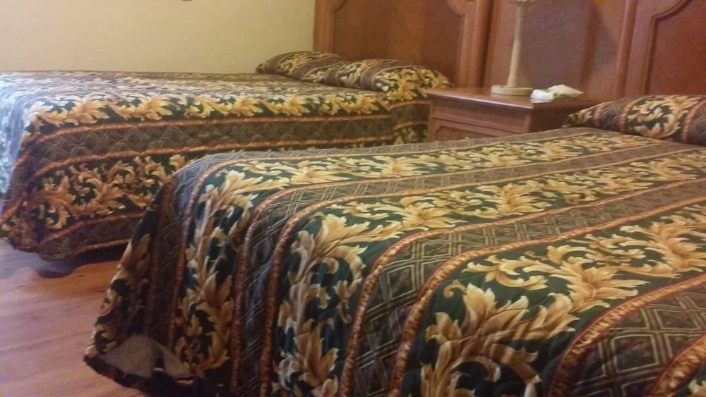 undefined El Capitan Hotel 2