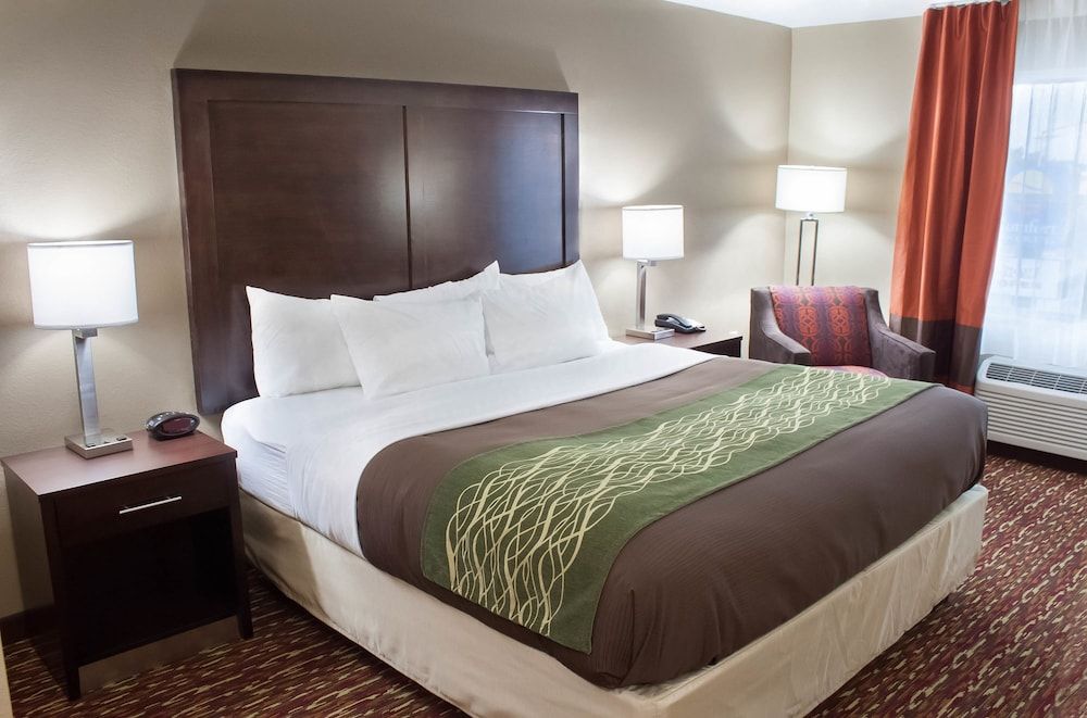 Room, 1 King Bed, Accessible, Non Smoking