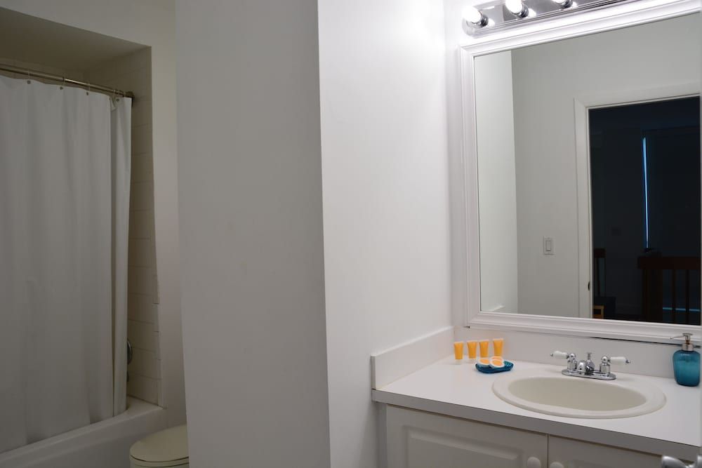 New Point Miami Beach Apartments Studio, Multiple Beds (Studio Bay View) 12