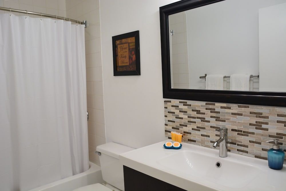 New Point Miami Beach Apartments Studio, Multiple Beds (Studio Bay View) 16