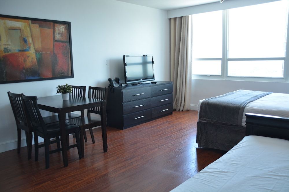 New Point Miami Beach Apartments Studio, Multiple Beds (Studio Bay View) 3