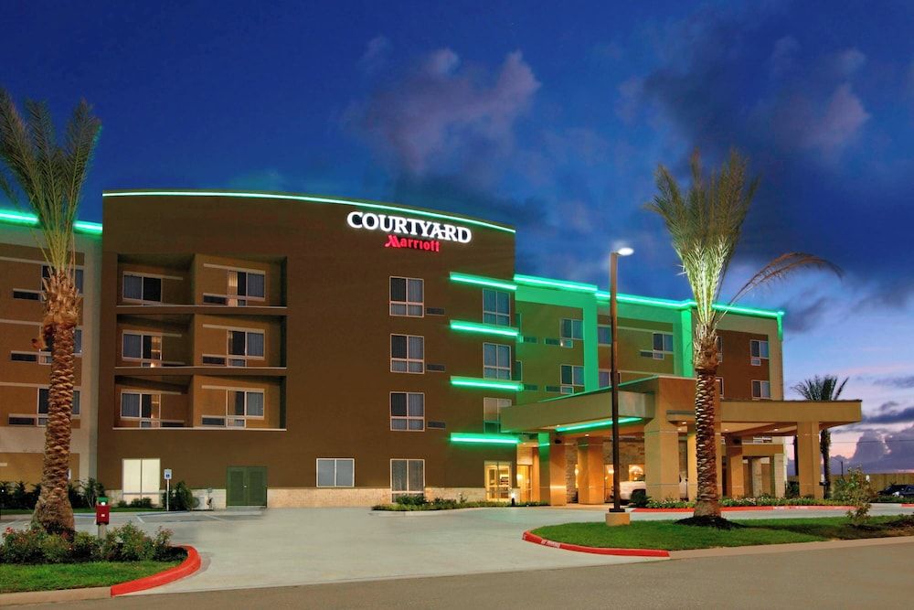 Courtyard by Marriott Victoria