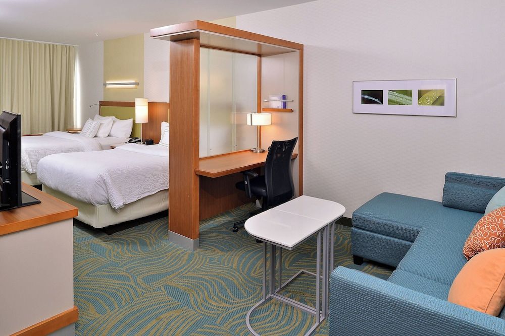Studio, Multiple Beds, Non Smoking (Mobility/Hearing Accessible, Tub)