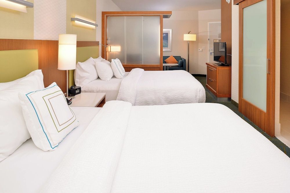 Studio, Multiple Beds, Non Smoking (Mobility/Hearing Accessible, Tub)