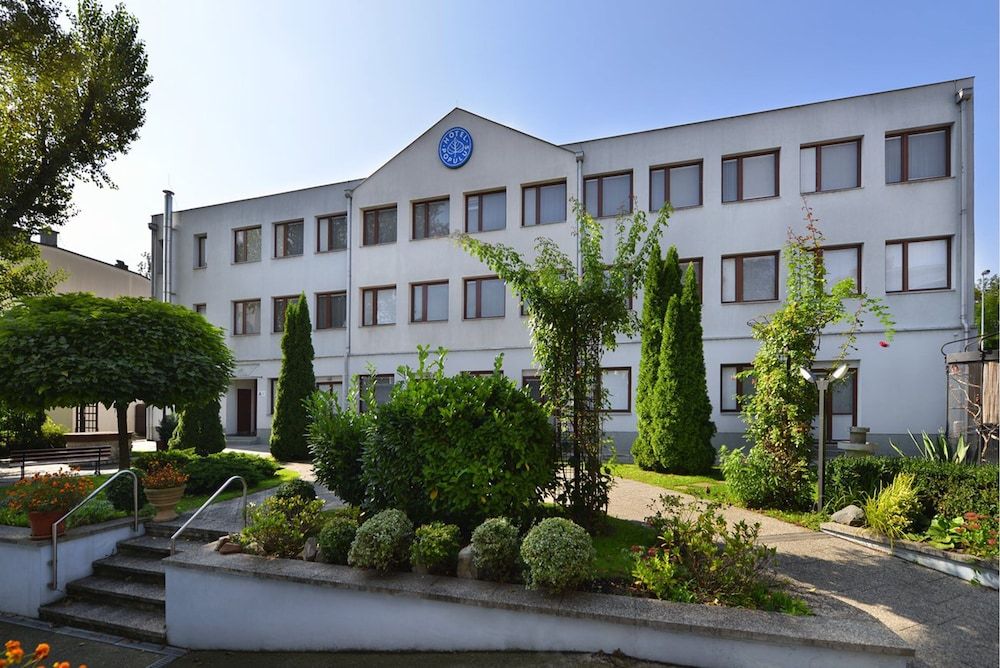 undefined EA Hotel Populus 2