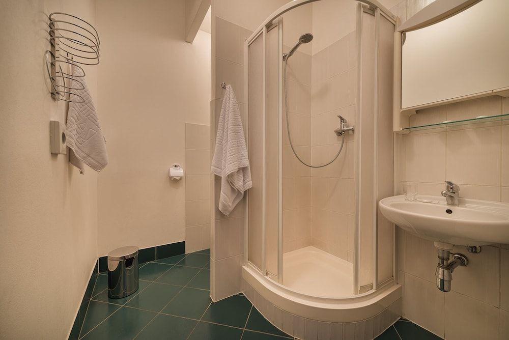 EA Hotel Populus Double or Twin Room, 1 Bedroom 3