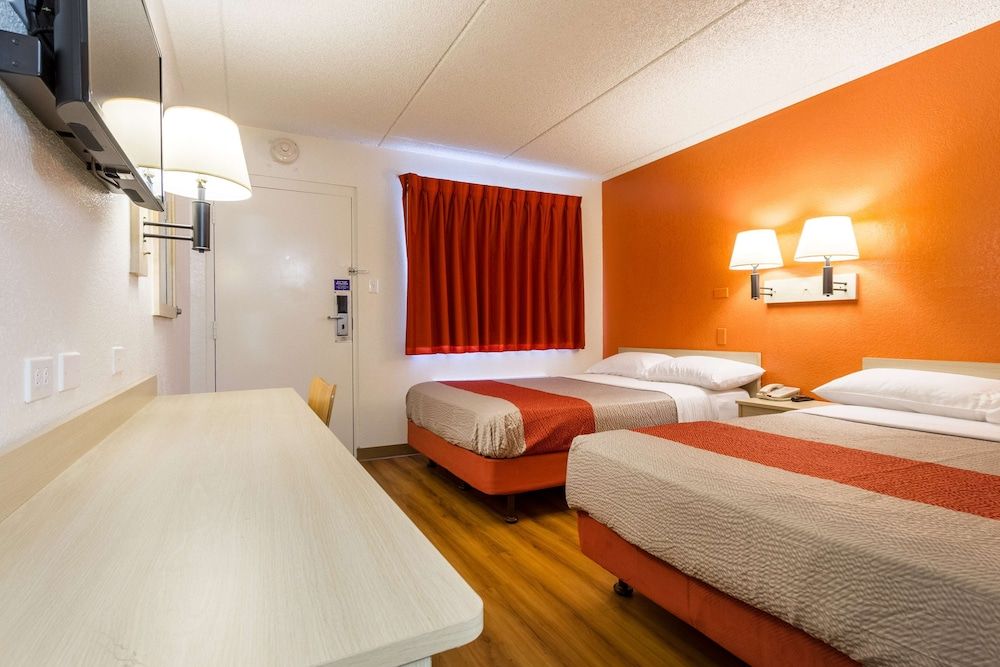 Motel 6 Tempe, AZ – Phoenix Airport – Priest Dr Standard Room, 2 Double Beds, Non Smoking