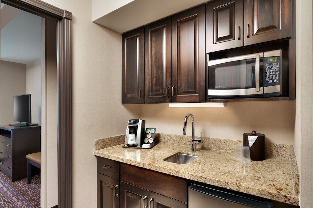 Suite, 1 Bedroom, Accessible (Communications)