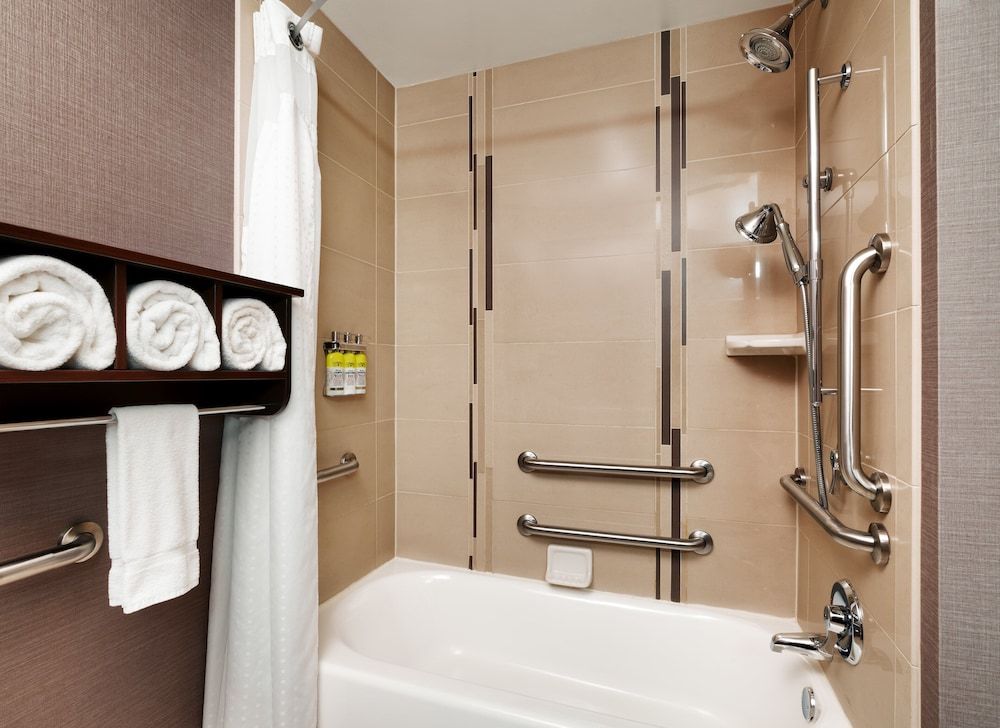 Suite, 1 Bedroom, Accessible (Mobility, Accessible Tub)
