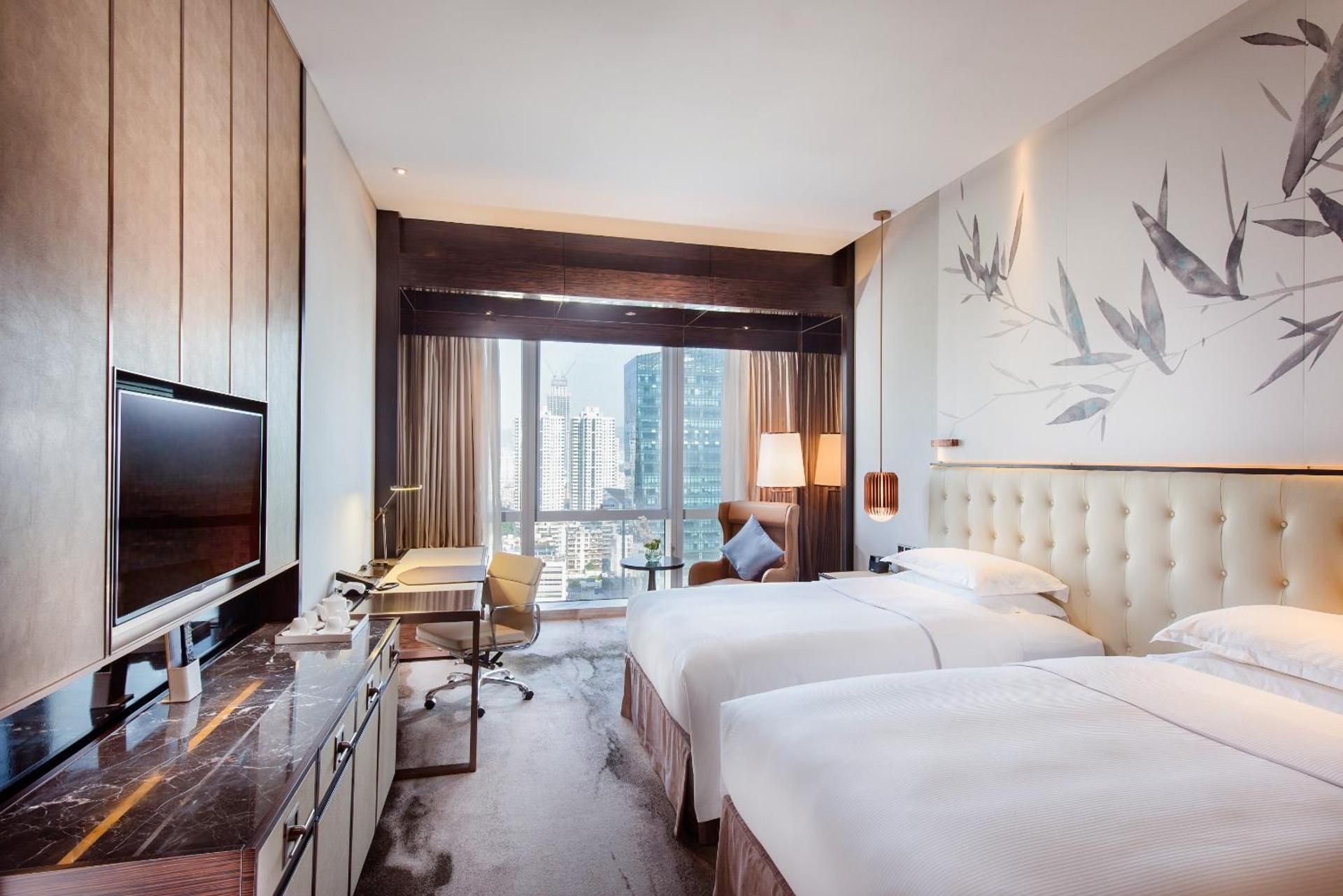 TWIN DELUXE ROOM WITH CITY VIEW