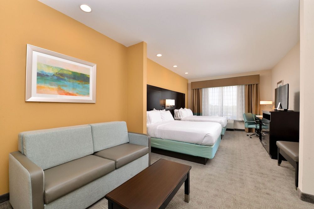 Suite, Multiple Beds