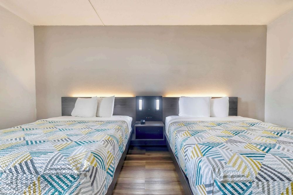 Deluxe Room, 2 Double Beds, Non Smoking, Refrigerator & Microwave