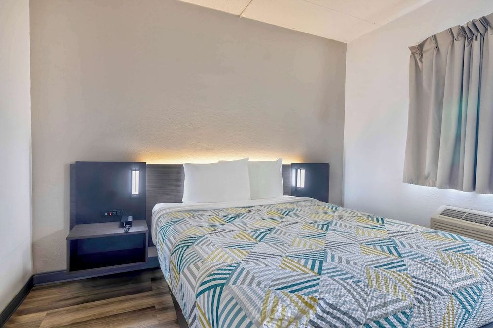 Motel 6 Villa Park, IL - Chicago West