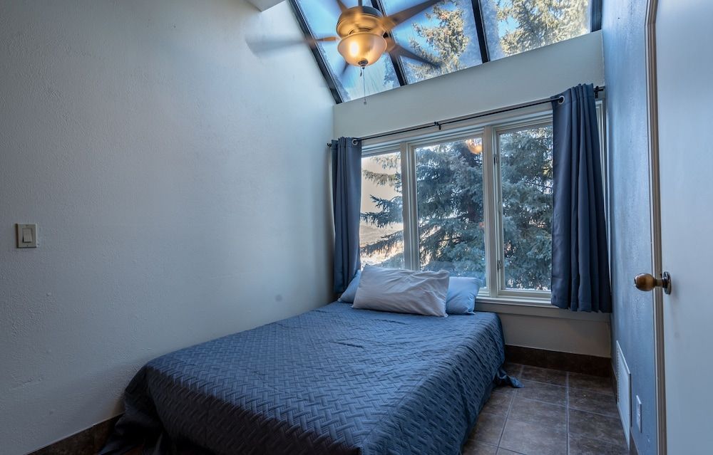 Lodge at the Mountain 157