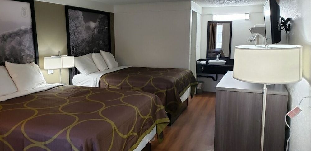Room, 2 Queen Beds, Accessible, Non Smoking (Mobility Accessible Room)
